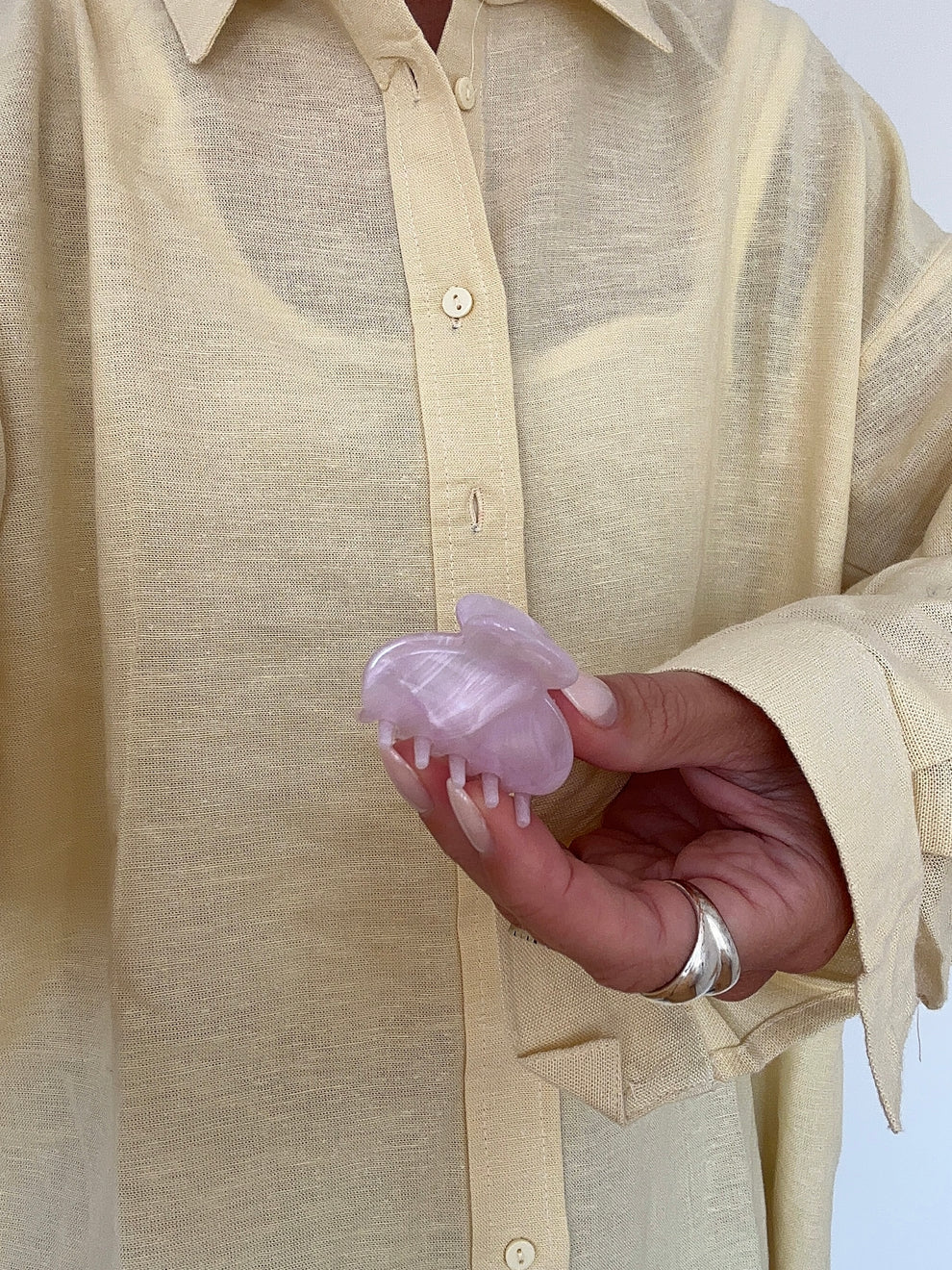 Emi Clip