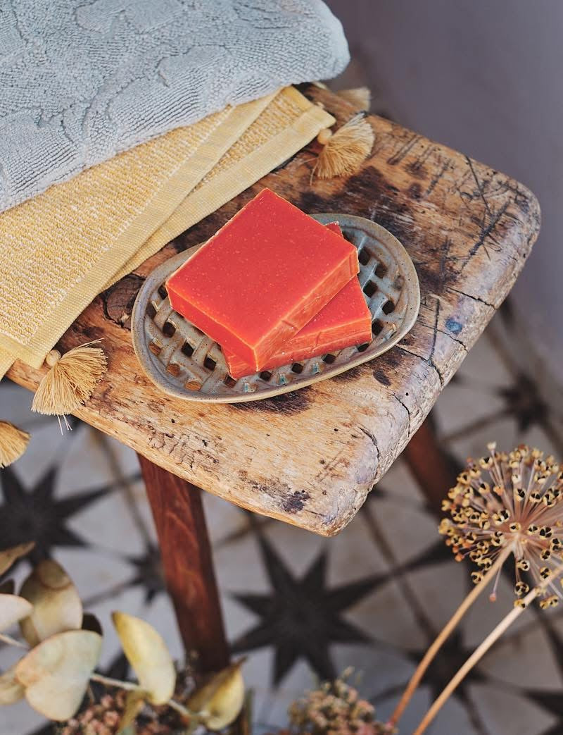 Ziegenmilch und Sanddorn Naturseife