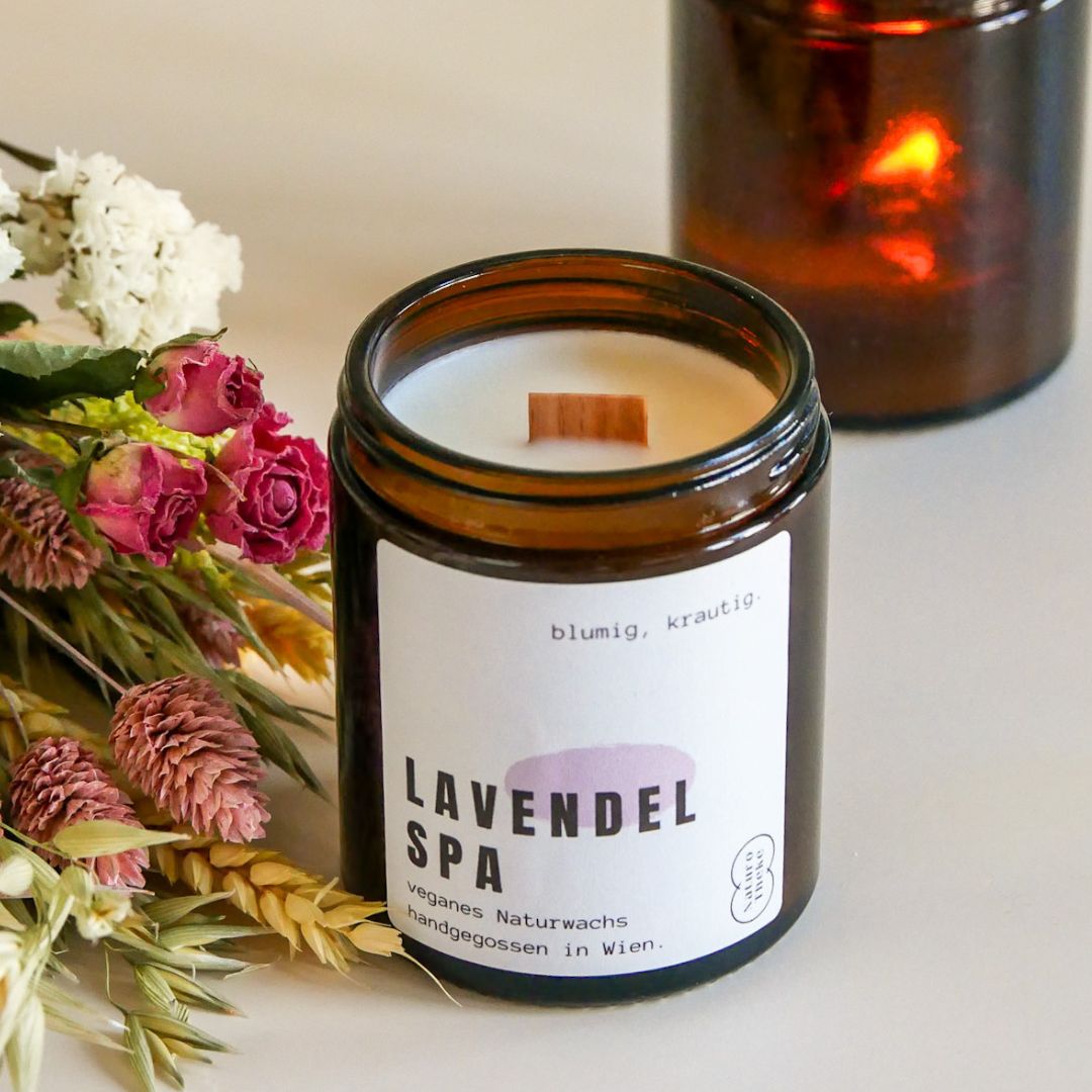Lavendel Kerze im Tiegel + Geschenkbox