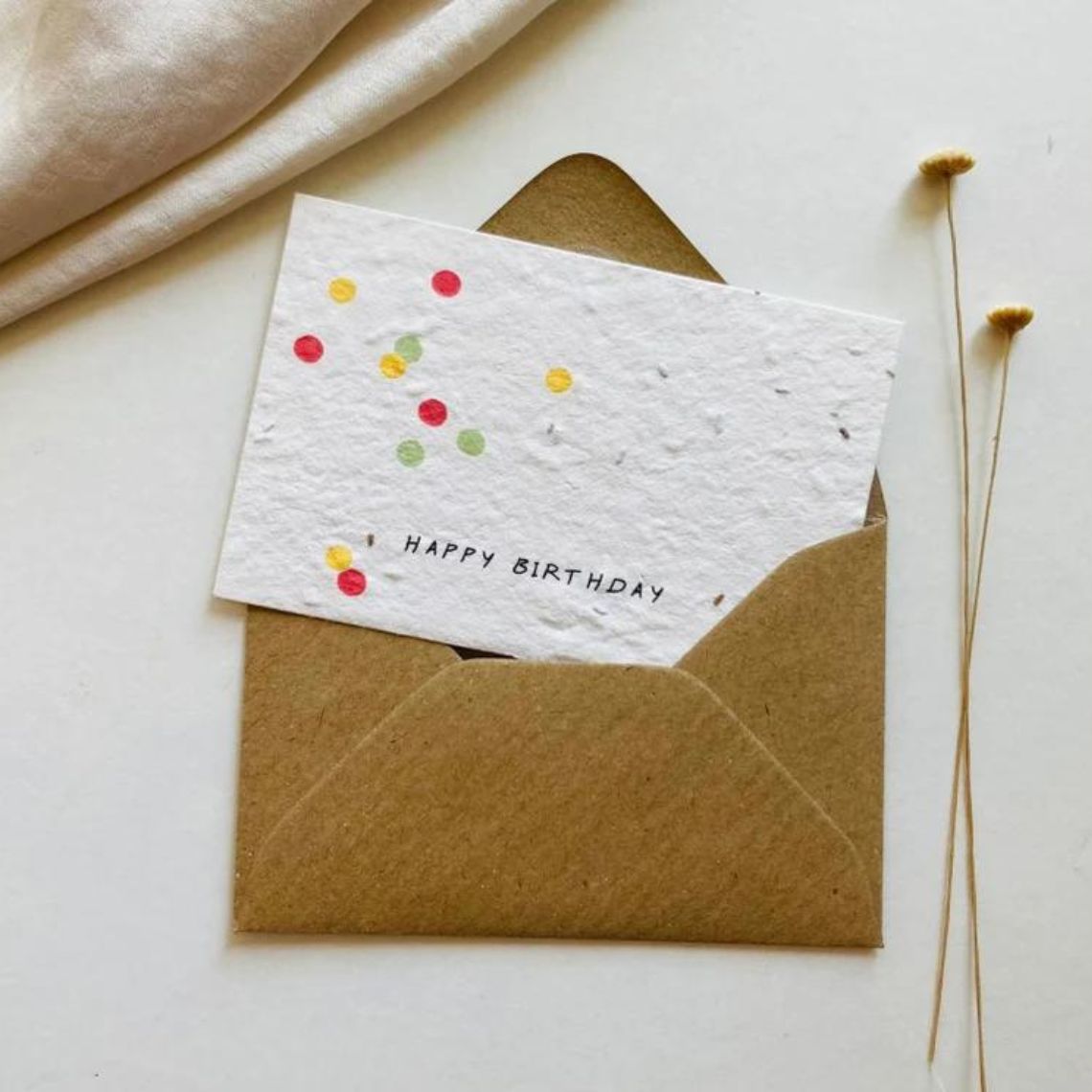 Einpflanzbare Karte aus handgemachtem Saatpapier | Happy Birthday (klein) Punkte