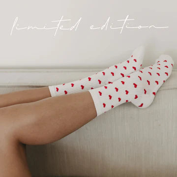 Limitierte Socken Herzen rot