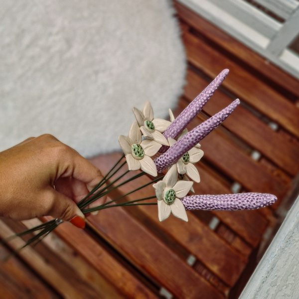 Lavendel küsst Edelweiß Strauß