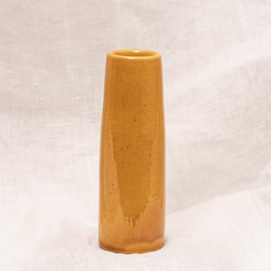 Handgemachte Keramik Vase schmal ocker