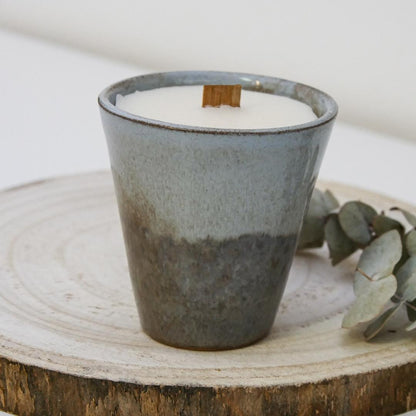 Kerze im Keramikbecher + Geschenkbox - Grüner Tee & Zitrone