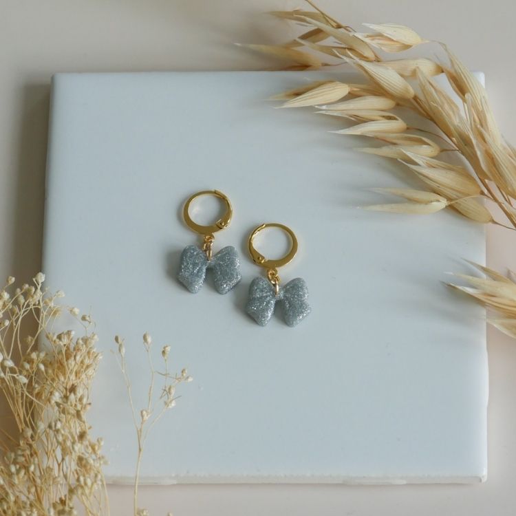 Masche Ohrringe in versch. Farben