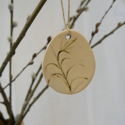 Osterei Anhänger aus Keramik